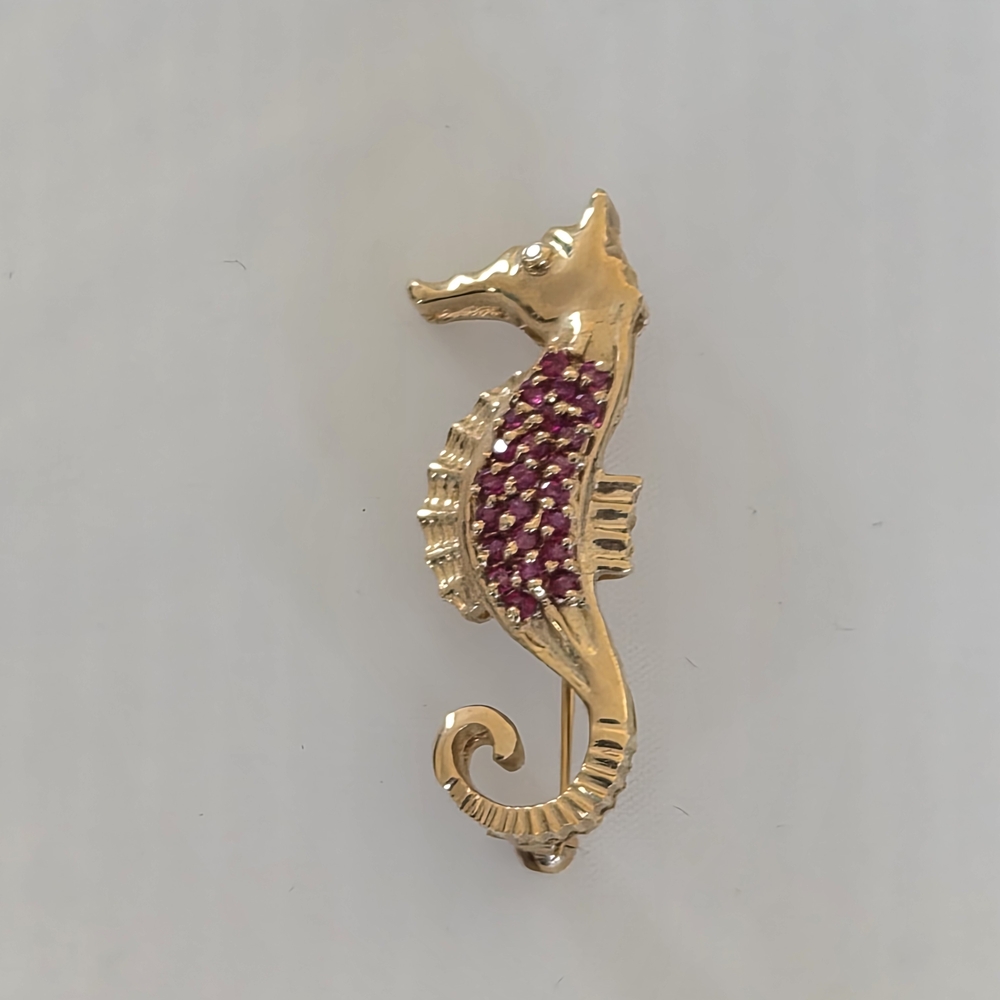 Ross SIMON 14K Gold Seahorse Brooch With Rubies. - Picture 2 of 6